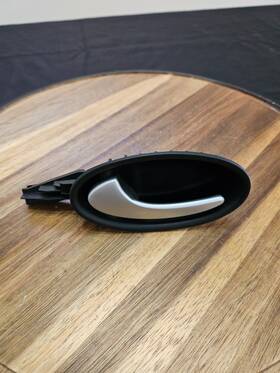 A1717600362 Mercedes-benz 05-11 Slk350 Front Left Driver Side Door Interior Handle Oem