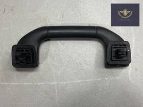 A20481000519051 Mercedes-benz 2008 - 2014 C350 W204 Front Left Roof Interior Grab Handle Oem Black A20481000519051 Mercedes-benz 2008 - 2014 C350 W204 Front Left Roof Interior Grab Handle Oem Black