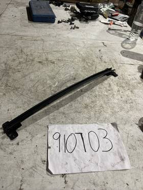 A2107200315 Mercedes-benz 1998-2002 E430 E320 W210 Front Door Glass Window Rail Track