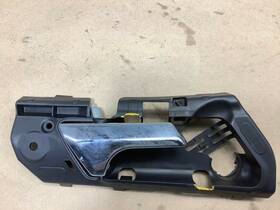Pa6gf15m25 Mercedes-benz Ml350 W164 2007 Front Passenger Interior Door Bezel Handle Factory