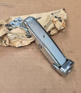 2956587 Mopar 1970 1971 1972 Dodge B100 B200 B300 Van Nos Cargo Door Vent Window Latch