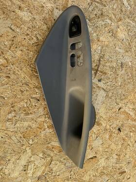 F8zb-14a564-baw Mustang 96-04 Door Pull Handle Inside Trim