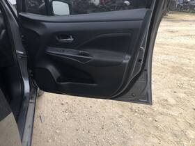 204.da1h21 Nissan 2021 Versa Front Door Trim Panel 923564