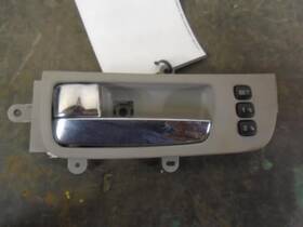 229.da1o05 Nissan Maxima 2005 Door Handle Inner 1077496 229.da1o05 Nissan Maxima 2005 Door Handle Inner 1077496