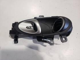 229.da1u16 Nissan 2016 370z - Left Interior Door Handle And Vent Assembly Oem