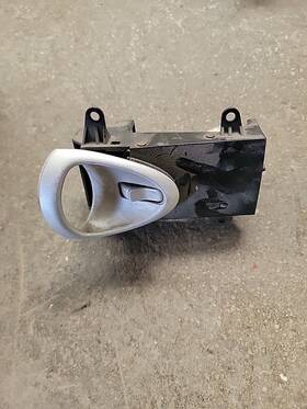80670-cd700 Nissan 2003-2008 350z Interior Door Handle Inside Right Side Passenger Oem