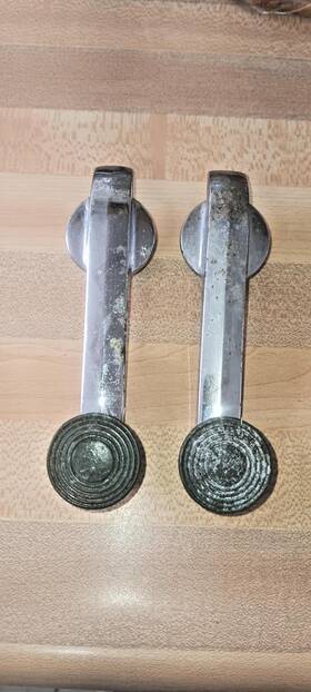 57c49640100 Packard 1954 Door Handle And Window Crank Handles 2 Set