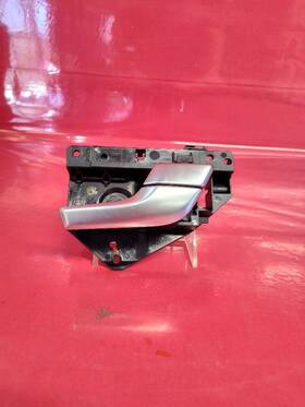 Lr065131 Rover 2012-2019 Range Evoque Front Right Passenger Interior Door Handle