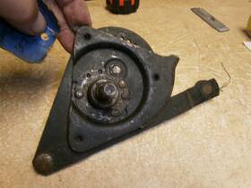 273701 Studebaker 1940 Left Front Window Regulator Commander President