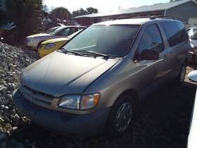 229.to1400 Toyota Sienna 2000 Door Handle Interior 2000901