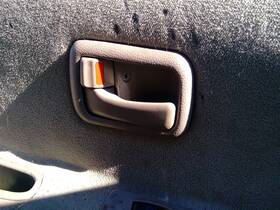 229.to1797 Toyota T100 1997 Door Handle Interior 3760713