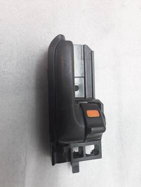 229.to1b03 Toyota R/f Right Passenger Front Door Interior Handle 2003 Corolla Ho-86-1p