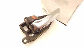 229.to1l00 Toyota 2000 Celica Gt Passenger Side Front Interior Door Handle
