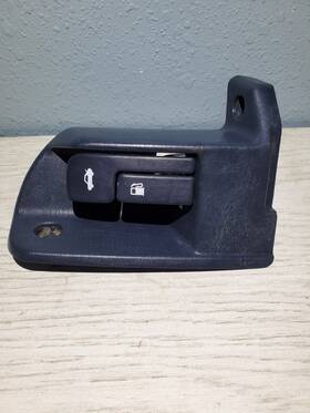 64640-33010-s4 Toyota 92-96 Camry Blue Trunk And Fuel Opener Release Handles. 93 94 95