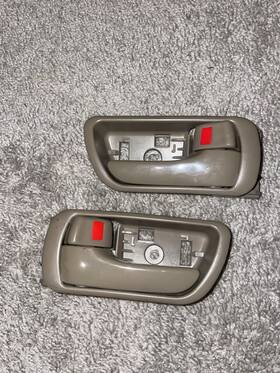 69206-3303040-22100 Toyota 2002-2006 Camry Beige Interior Door Handle Oem Left And Right Original