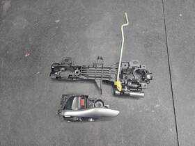 69206-f4010-c1 Toyota 2pc Front Left Door Inside Handle Bracket Set 2021 C-hr 18 - 22