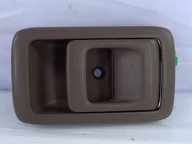 6920610070 Toyota 1996-2002 4runner Right Front Interior Door Handle Brown Oem