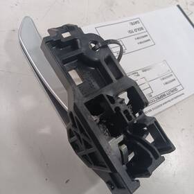 709.to1e19 Toyota Corolla Door Handle Left Driver Front Interior Inside 2019 2020 2021