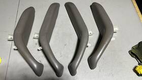 Ce0c7c6c-9a Toyota 2001-2007 Sequoia / Tundra Left And Right Door Set Handle Armrest Brown Oem
