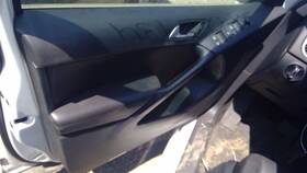 204.vw1t16 Volkswagen Tiguan 2016 Driver Front Door Interior Trim Panel 2499289 204.vw1t16 Volkswagen Tiguan 2016 Driver Front Door Interior Trim Panel 2499289