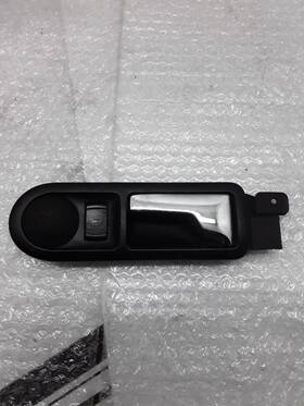 229.vw1n02 Volkswagen L/r Left Rear Door Handle Interior With Tweeter 2002 Vw Passat Z-102p