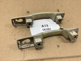 229.vo1w08 Volvo 2008 Xc90 3.2l 6cyl Sport Model Rear Left And Right Grab Handles Oem