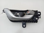 82620G2000PGB Inner Rear Right Handle / 82623G2000 1617902 For Hyundai. Fixed Price $71.35.