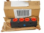 Port Hydraulic Manifold 733542-1 Naval Aircraft Quick Disconnect Coupling. Fixed Price $180.00.