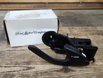 New Oem 01-07 Ford Escape Right Side Interior Door Handle 1L8Z-7822600-AAA Nos. Fixed Price $27.50.