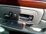 Passenger Right Front Inside Door Handle Fits Deville 2987927. Fixed Price $25.00.