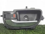 6920602300C2 Left Inner Rear Grip / 547763 For Toyota Yaris 1.5 16V Cat H. Fixed Price $55.57.