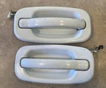 99-06 Gmc Silverado Sierra Tahoe Yukon White Color Matched Door Handle Set 2. Fixed Price $48.00.